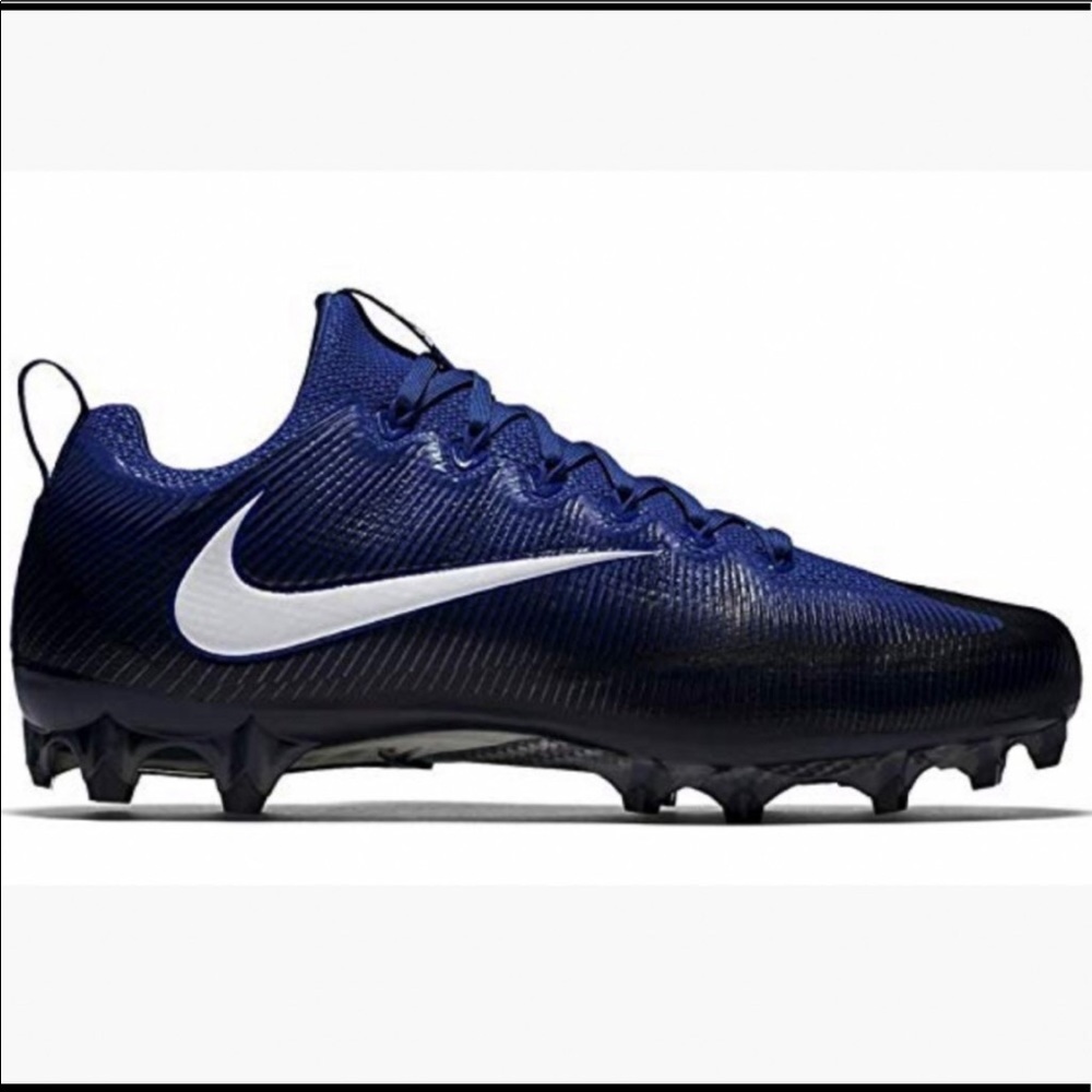 NWOT Nike Vapor Untouchable Football Cleats